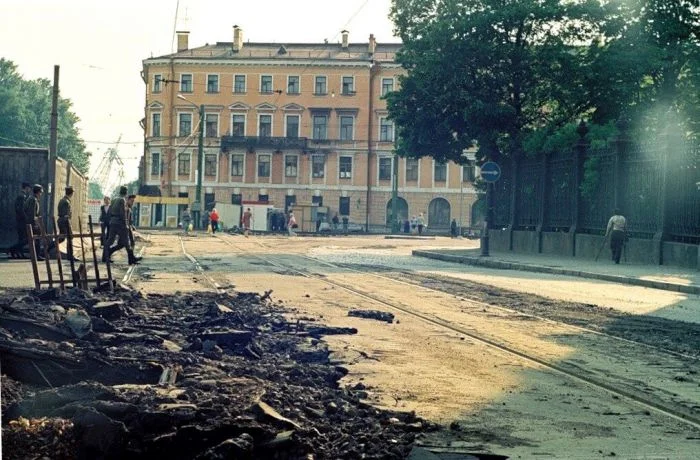 Временная машина: прогулка по Петербургу 1997 года через фотографии