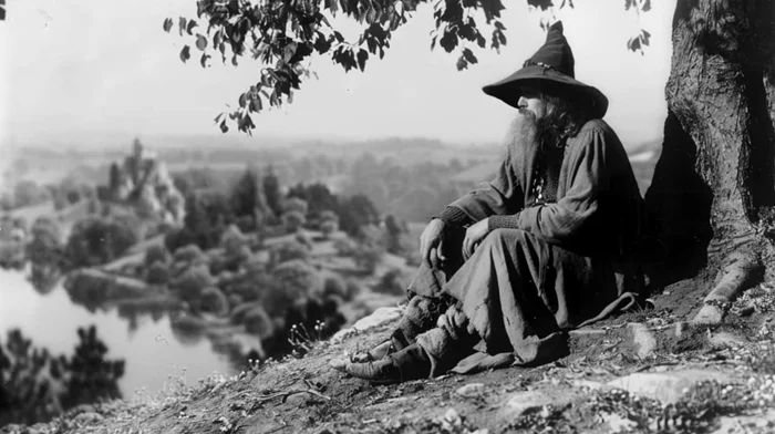 Издание 'Властелин колец' 1925 года: нейросеть