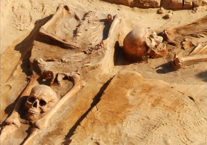 Таинственные следы прошлого: истории 30 удивительных древних захоронений