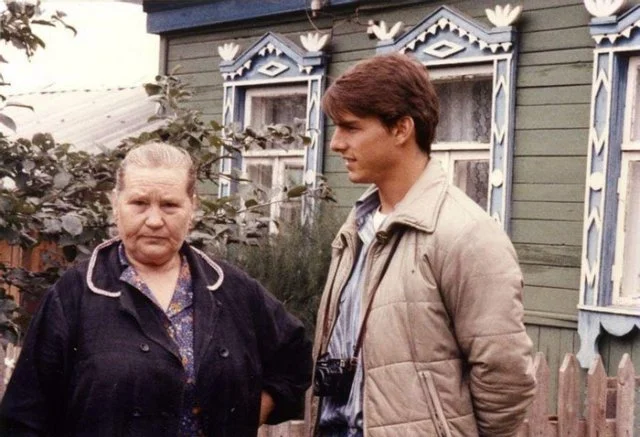 Редкие снимки Тома Круза и Мими Роджерс в СССР в 1988 году