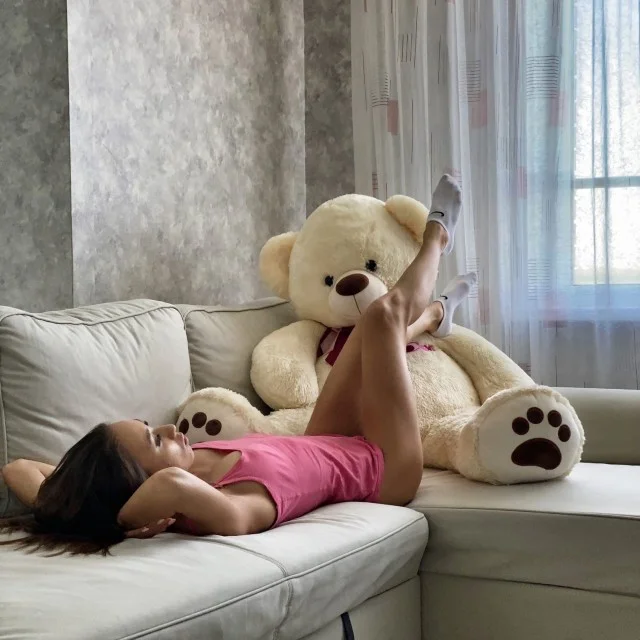 Разные девочки