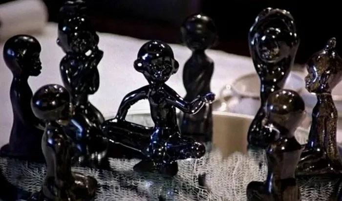 Тайны на острове: 25 увлекательных фактов о создании фильма "Десять негритят"