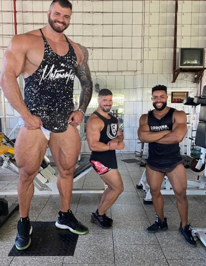 16 человек, переборщивших с фотошопом