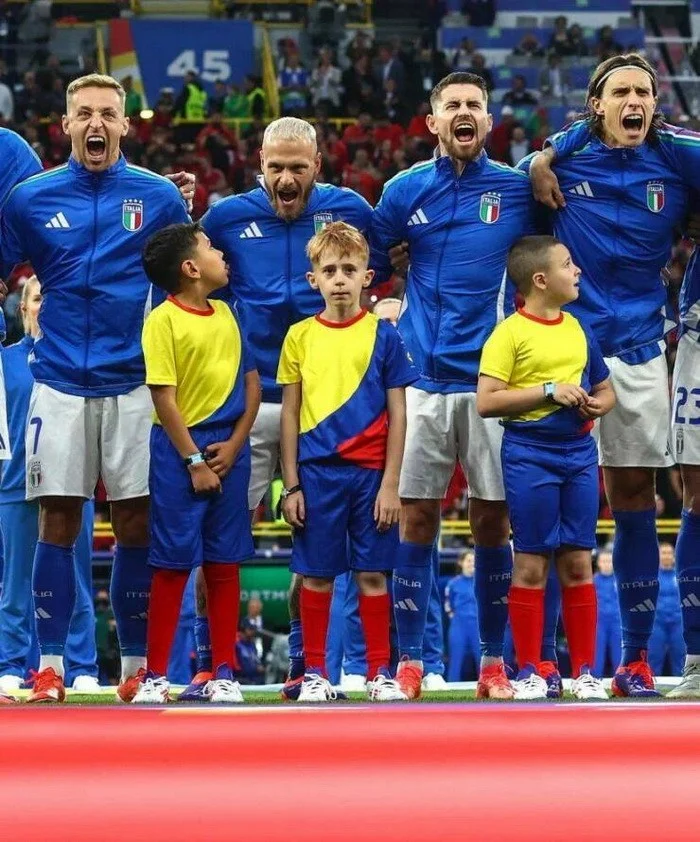 Намешалось