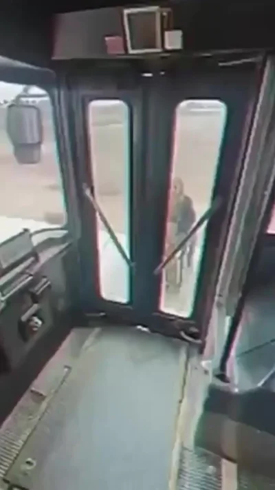 Добрый водитель автобуса