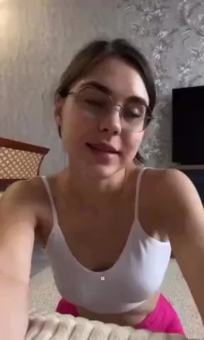 Она познаёт мир