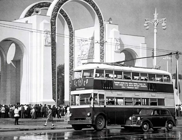 Двухэтажные автобусы в СССР: почему эксперимент не удался