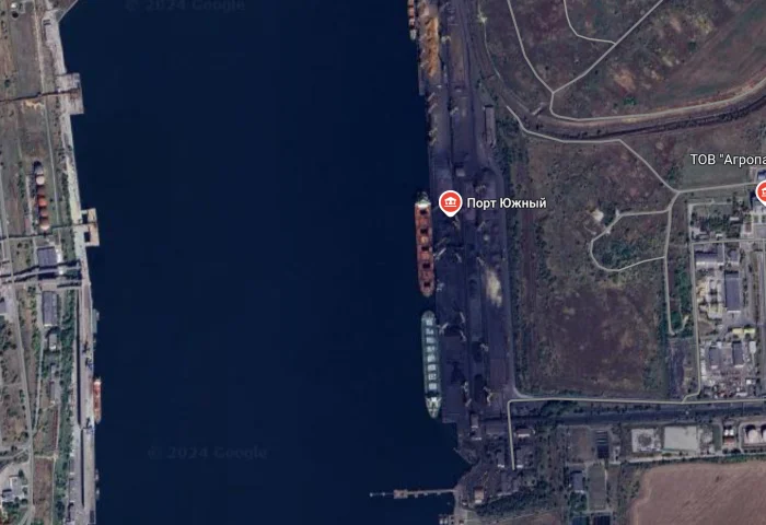 Уничтожение контейнеровоза с боеприпасами в Одесской области