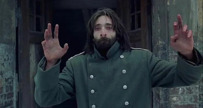 12 звёзд, которым пришлось учиться новому для своих ролей