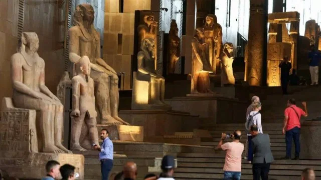 После 20 лет строительства в Гизе распахнул двери Большой Египетский музей