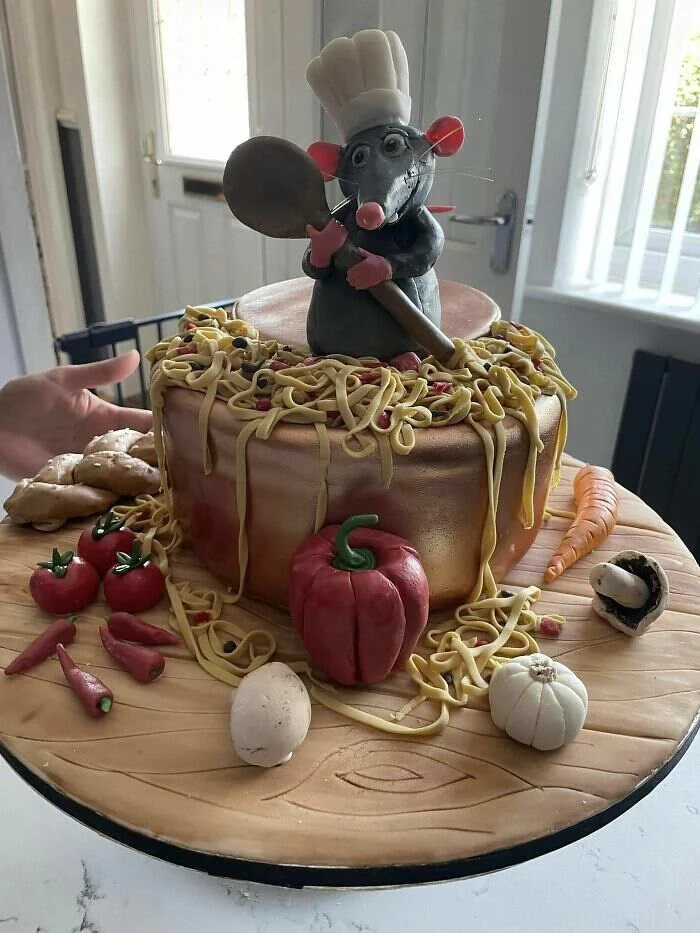 Эффектные торты: 15 шедевров кондитерского искусства