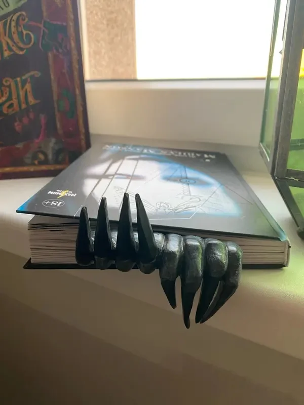 Как вам такая закладка для книг?