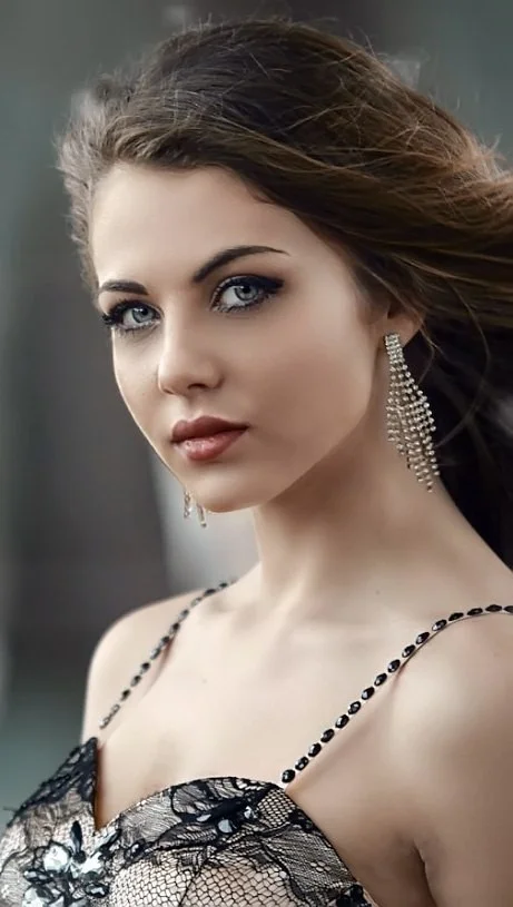 20 красивых девушек