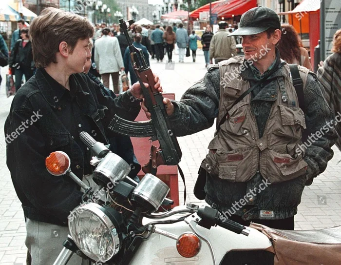 Фотографии 90-х: атмосфера времени в кадрах