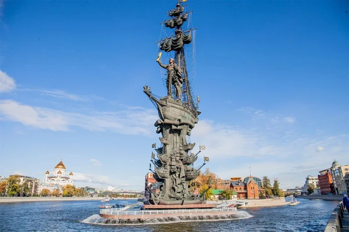 Что скрывает памятник Петру I в Москве: взгляд изнутри