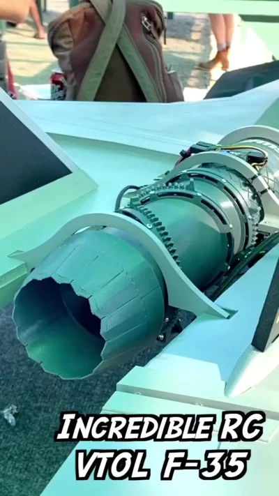 Управляемый вектор тяги на реактивной радиоуправляемой модели истребителя F-35