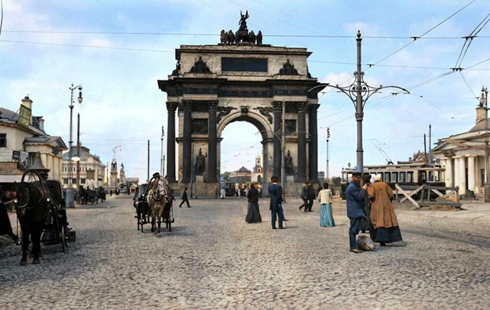 Москва до революции в цвете: виды и жизнь города начала ХХ века