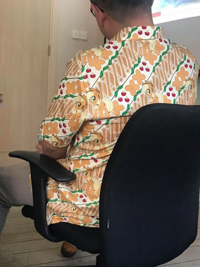 20 забавных принтов на одежде, которые вызывают больше вопросов, чем ответов