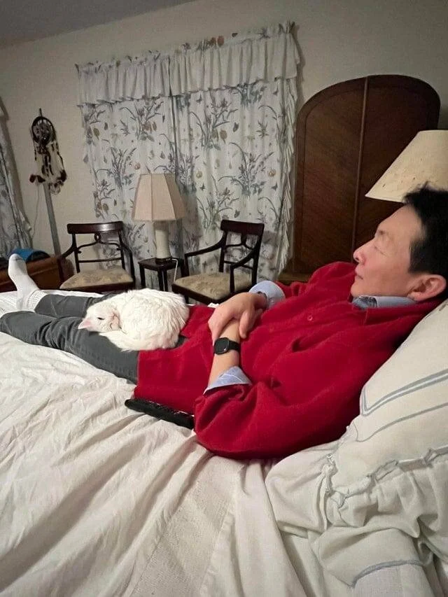 «Никаких животных в доме!» – 16 фото мужчин, которые передумали