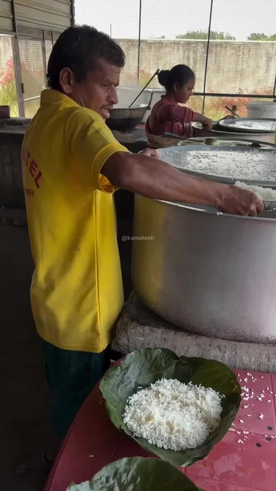 Рис с подливой