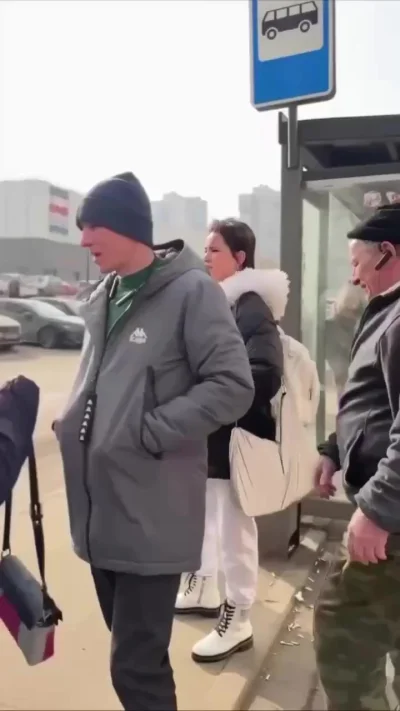 Настоящие герои(ни) не носят плащи