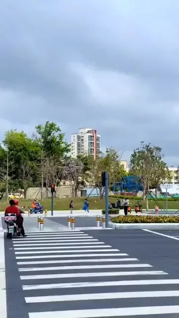 Не уходи, после занятий у нас баттл