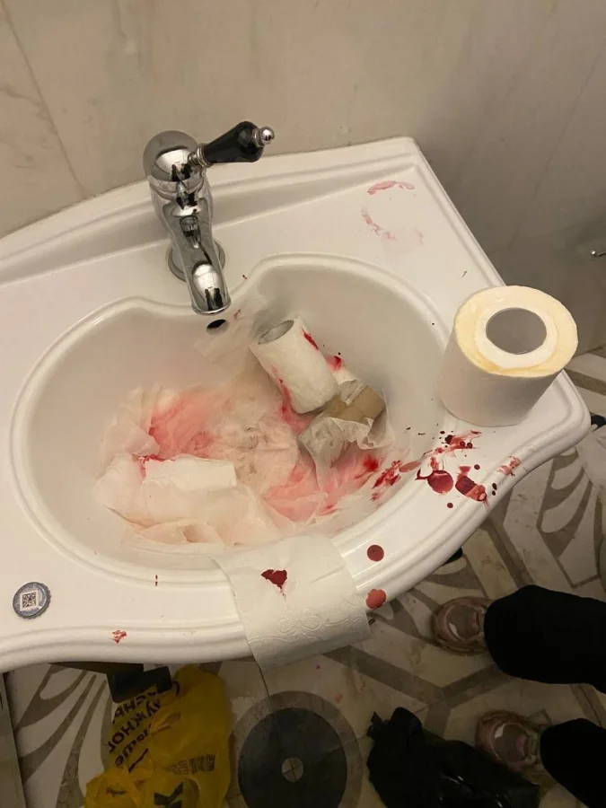 Хозяин решил пустить зумеров в свой дом на тусовку и получил неожиданный результат