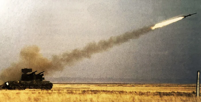 Зенитный ракетно-пушечный комплекс 2К22 "Тунгуска"