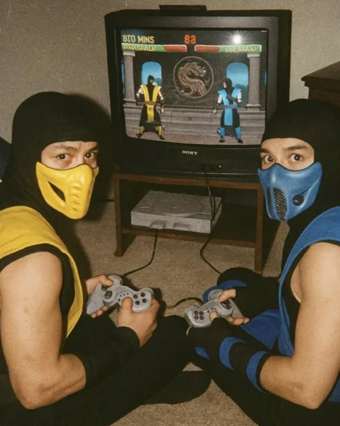 Когда герои встречают себя в игре: персонажи за геймпадом