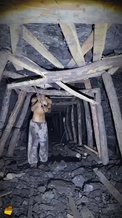 В офисе, конечно, работа тяжёлая и начальник козёл ещё тот...