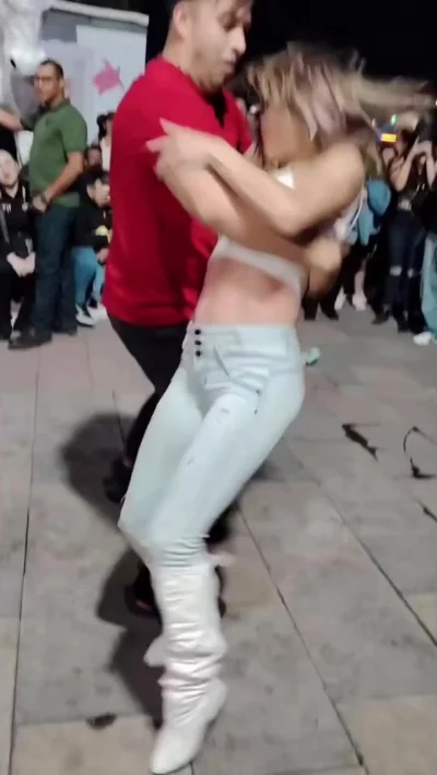 Крути меня полностью