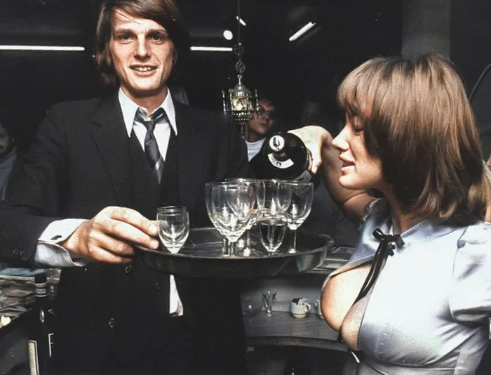 Цвет прошлого: 20 редких ретрофото Европы, оживших с помощью раскраски