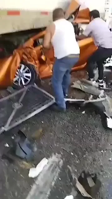 Просто НЕВЕРОЯТНО как ему удалось ВЫЖИТЬ