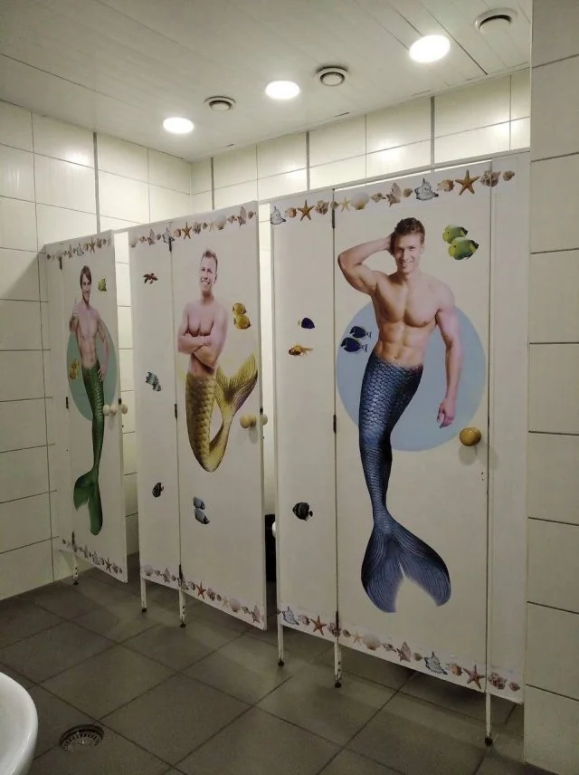 Просто женский туалет в адлерском океанариуме — без комментариев