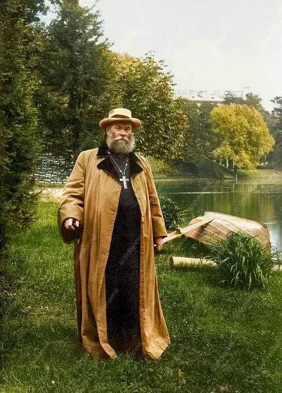 Екатеринбург сто лет назад: жизнь города в 20 раскрашенных фото