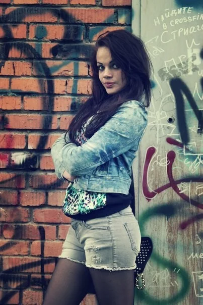 Классные девчонки в шортиках