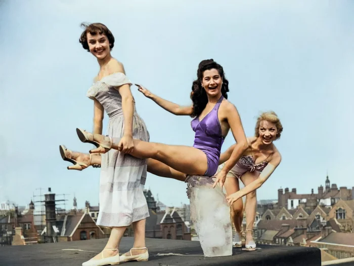 20 колоризированных фото знаменитостей XX века из СССР и мира