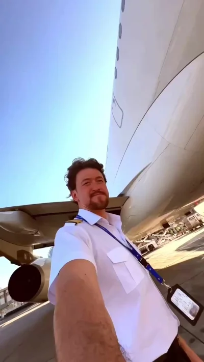 Моряк и пилот записали песню «Вдаль» о своей нелегкой работе