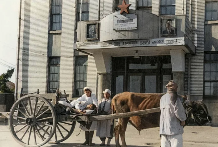 Пациент прибывает на повозке