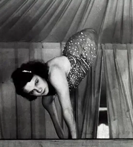 Половина девочки