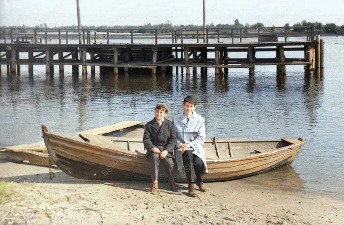 20 колоризированных фото, показывающих Ленинград 60-х