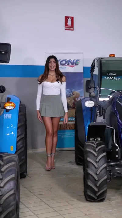 Итальянская реклама тракторов: глаз не отвести...