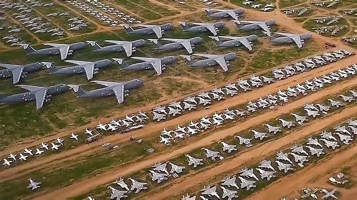 Юстас - Центру: Найдено секретное хранилище летающих бочонков