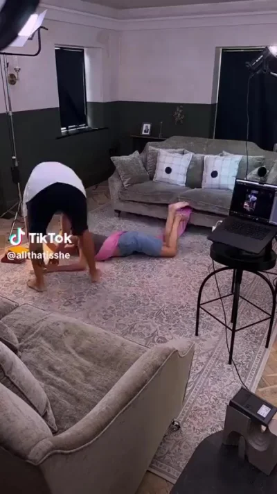 Голодный диван