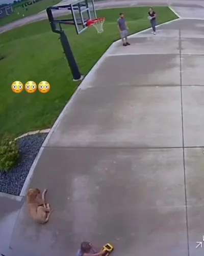 Мама выбила страйк