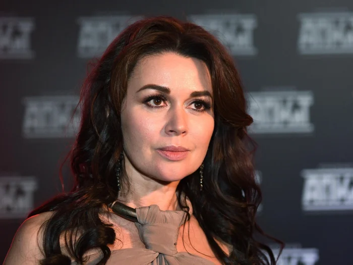 Анастасия Заворотнюк: трагедия «прекрасной няни» и память о ней