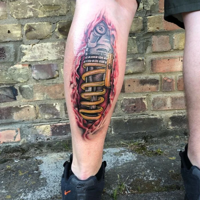 Красиво и со смыслом: подборка необычных тату на ногах