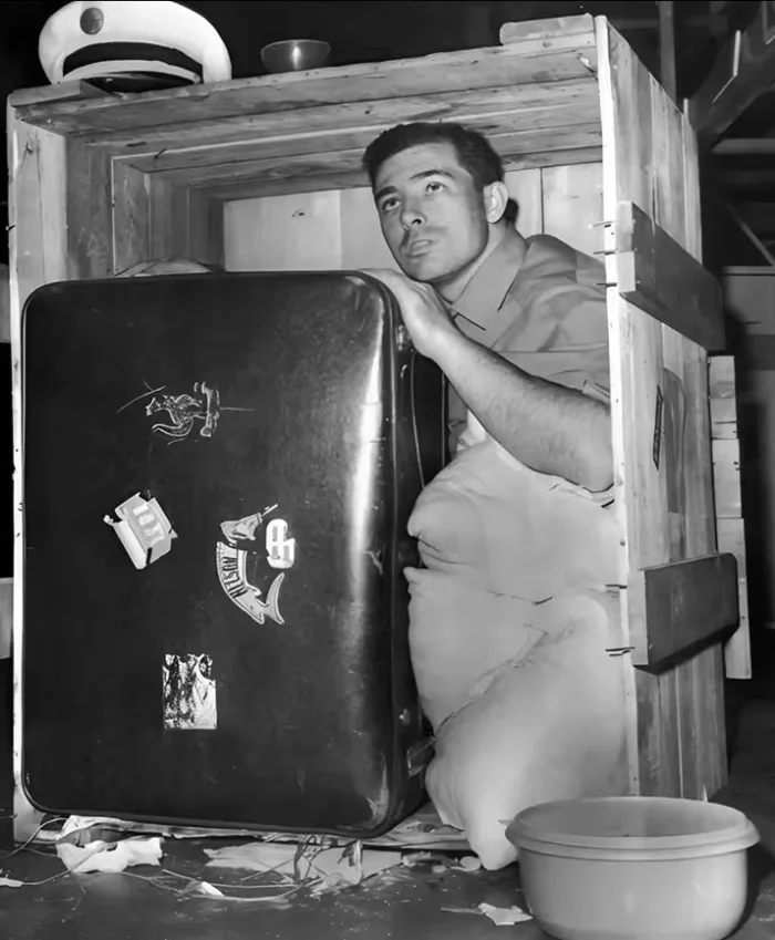 История мужчины, отправившего себя почтой из Австралии в Англию