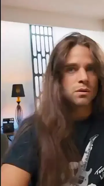 Мир полон двойниками