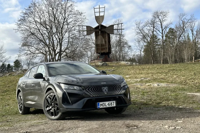 Лучшие французские автомобили 2025 года для России